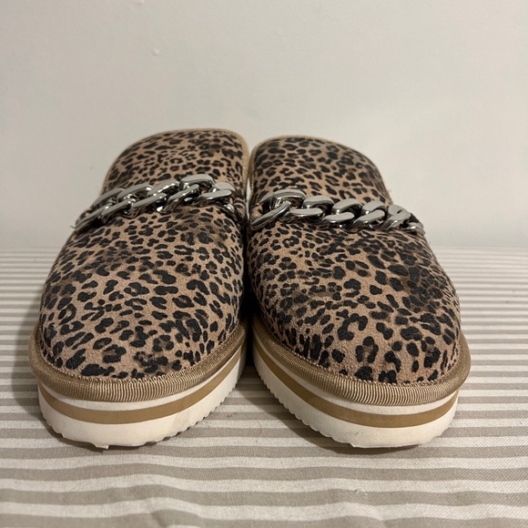 DOLCE VITA Haiden Womens Leopard Suede Slippers - Picture 5 of 14
